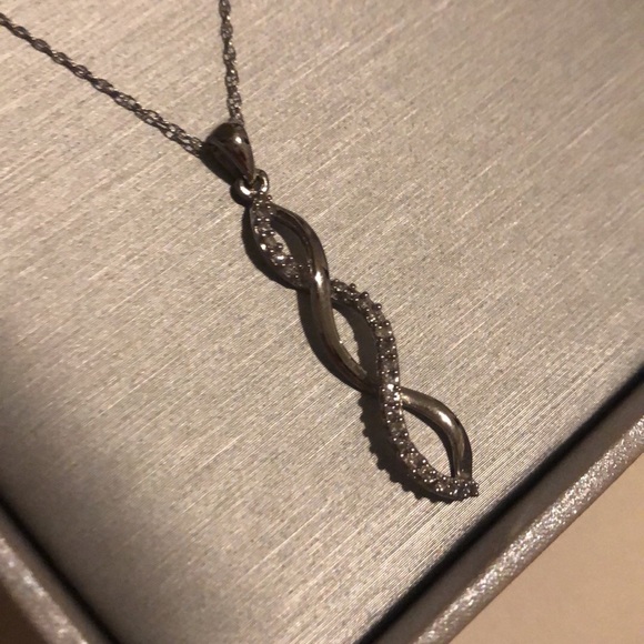 Diamond necklace - Picture 4 of 4